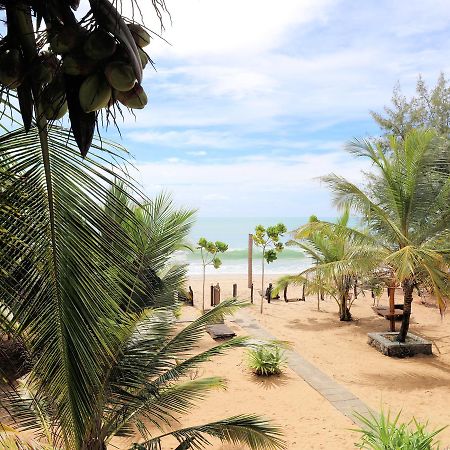 Sandy Beach Hotel Arugam Bay Exterior photo
