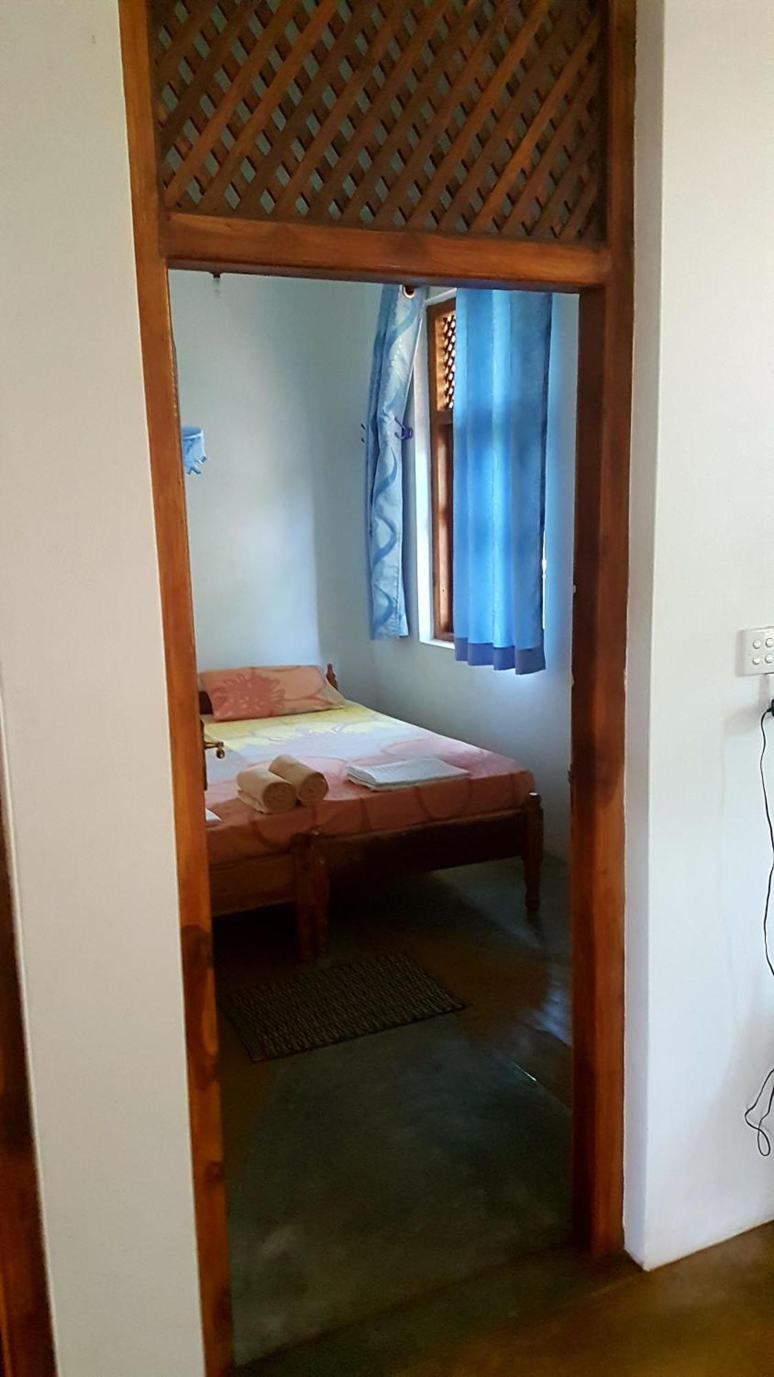 Sandy Beach Hotel Arugam Bay Room photo