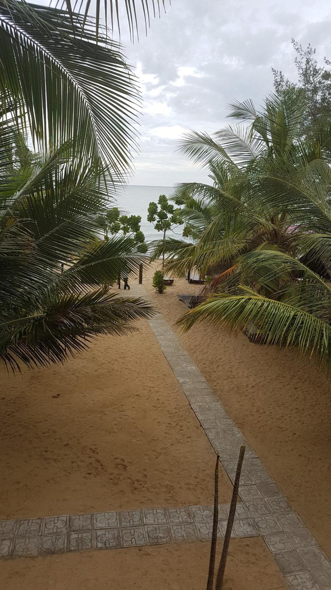 Sandy Beach Hotel Arugam Bay Room photo